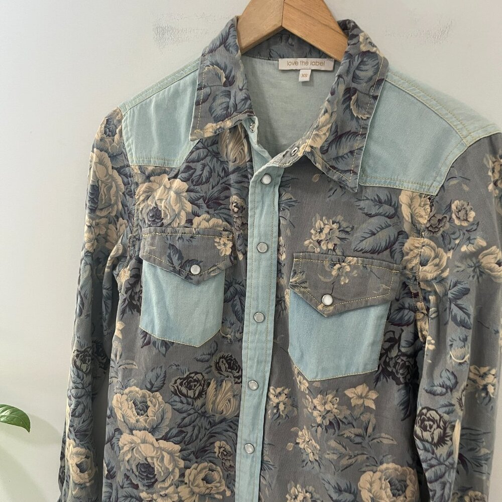 Love the Label Gray Floral Print Mixed Media Long Sleeve Button Up Top Size XS - Picture 2 of 6